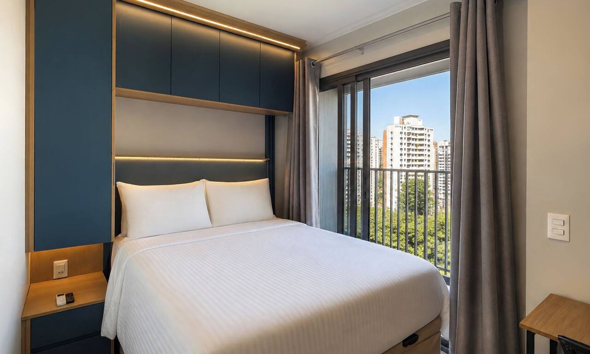 Campo Belo Apartment | 1003A - Studio apartment with rooftop pool, 5 minutes from CGH airport.