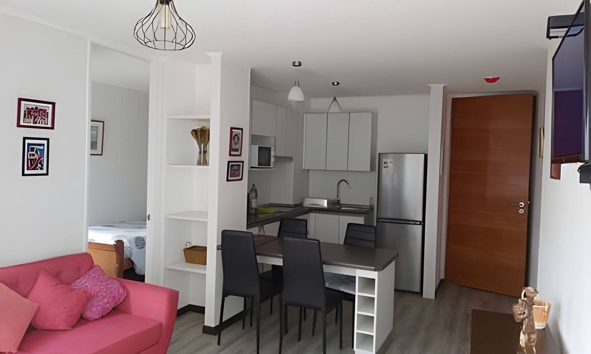 La Serena House | 2nd-floor apartment in a condo. Pacific III