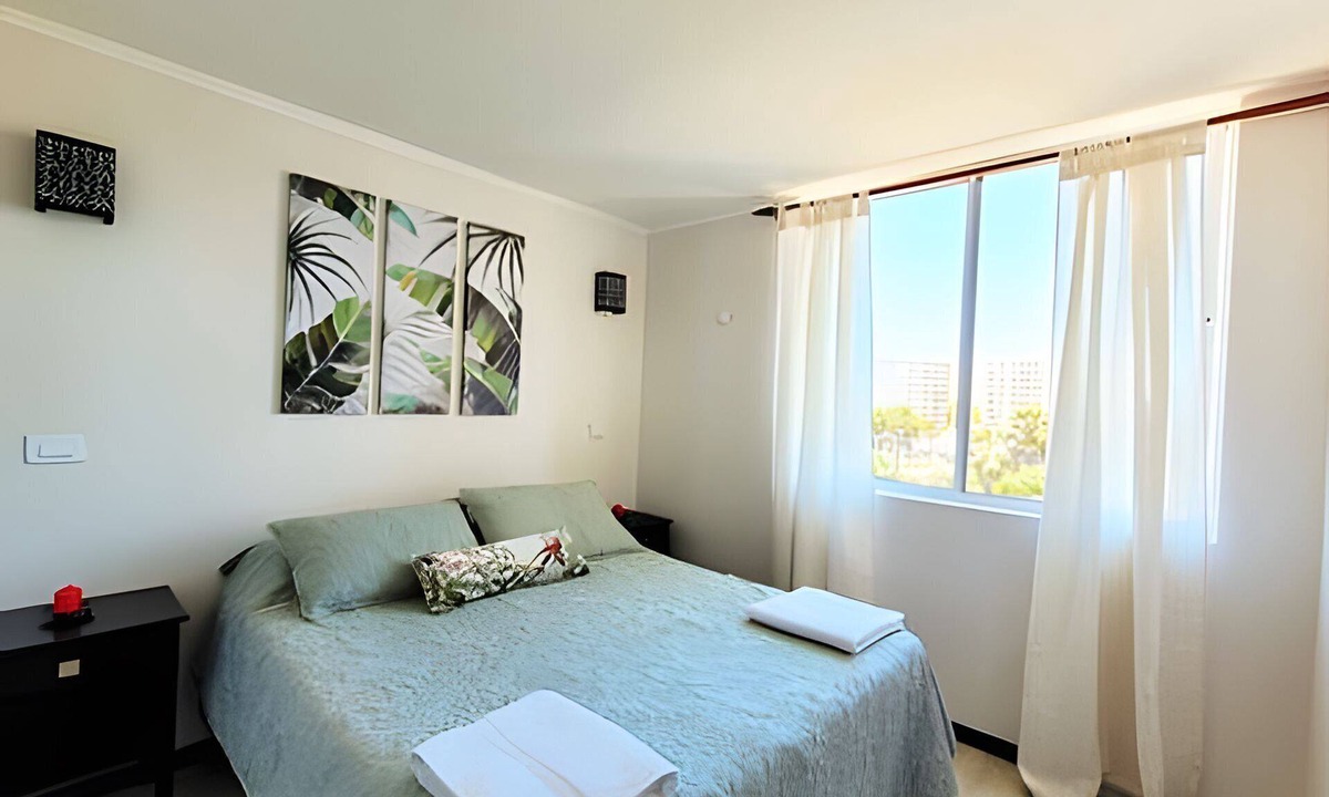 La Serena Condo | 5th-floor apartment in a condo. Pacific 2800