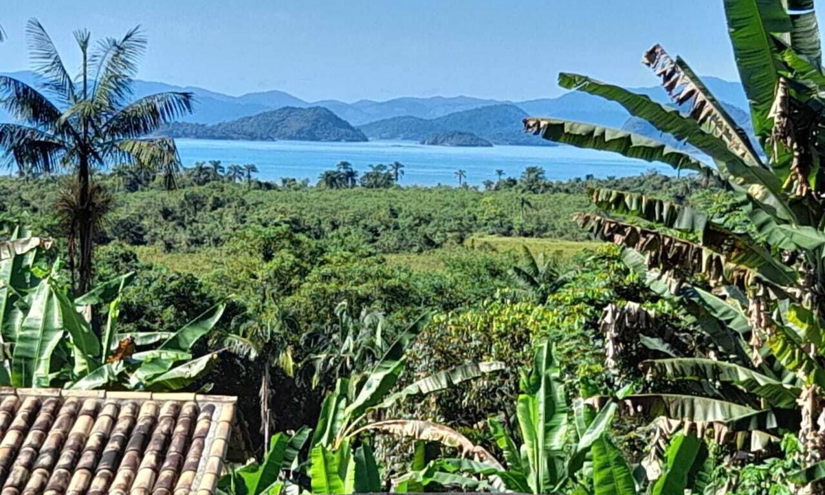 Paraty House | A comfortable home with ocean views, close to the beaches and waterfalls.