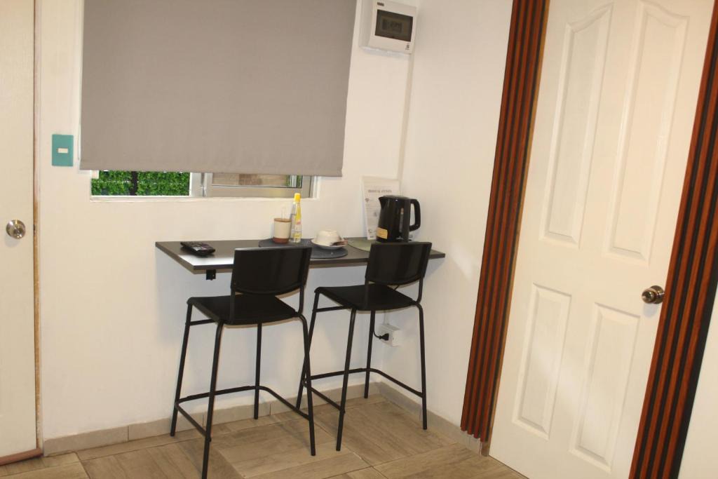 Pudahuel Hostel | Aero Hostal Cerca aeropuerto
