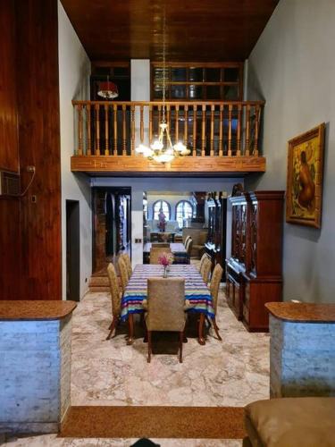 Mendoza City Center Villa | Agradable casa en el corazón de Mendoza.