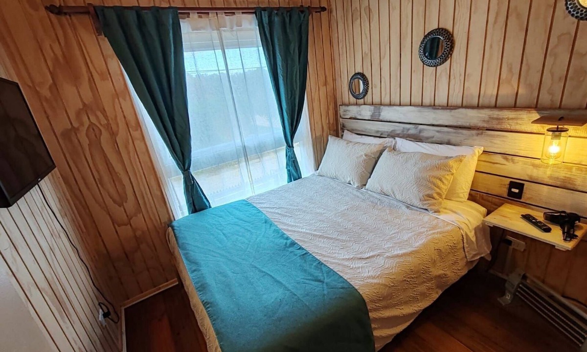 Algarrobo Cabin | Algarrobo Cabin plus free hot tub use El Canelo Beach