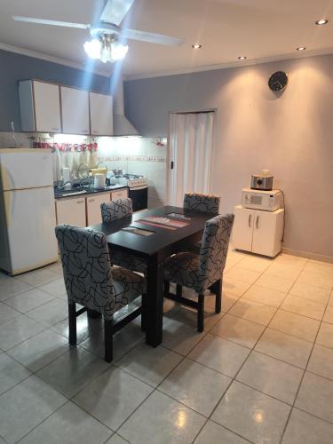 San Salvador House | Alojamiento temporario Bordon