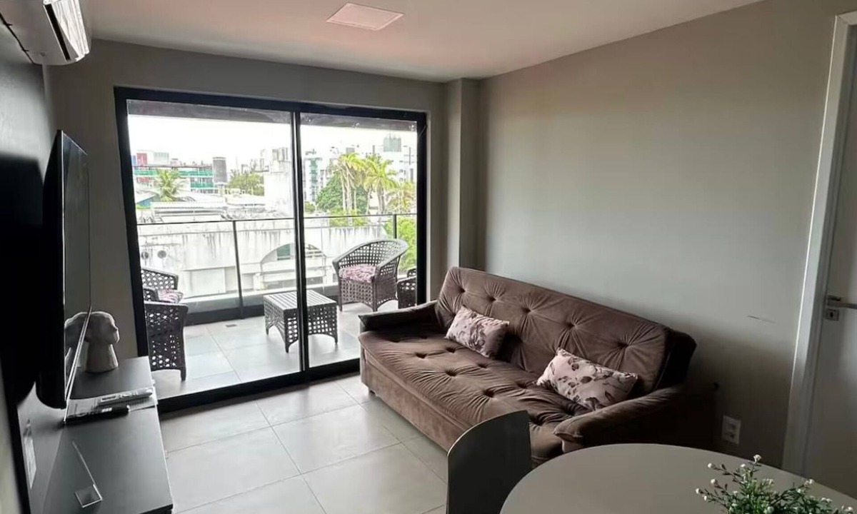 Jardim Oceania Apartment | Altamare 303 - Luxurious beachfront apartment for 6 people.