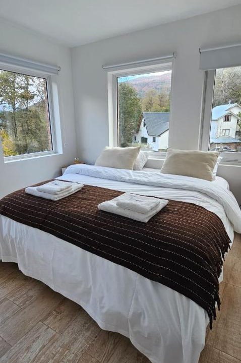 San Martin de los Andes House | APART con vista y CERCA DEL CENTRO ideal para 4 personas