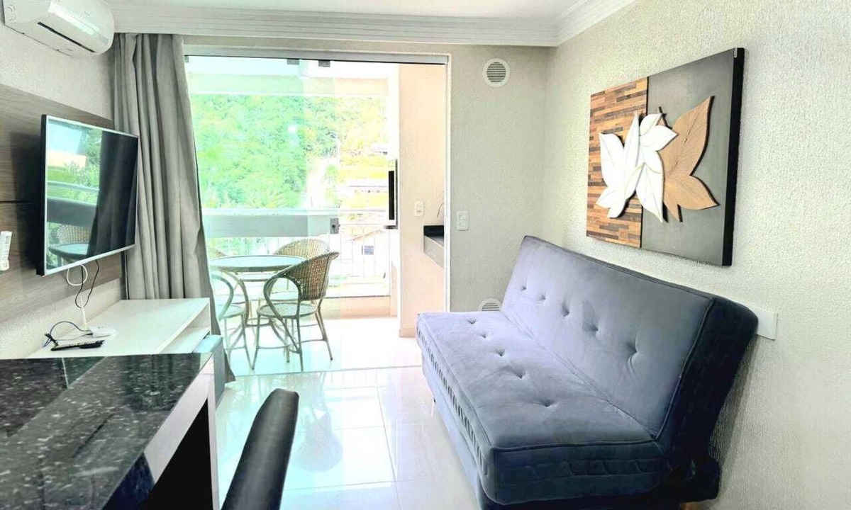 Bombas Apartment | Apartment for 4 people in Bombas + swimming pools + gym + sauna + games rooms