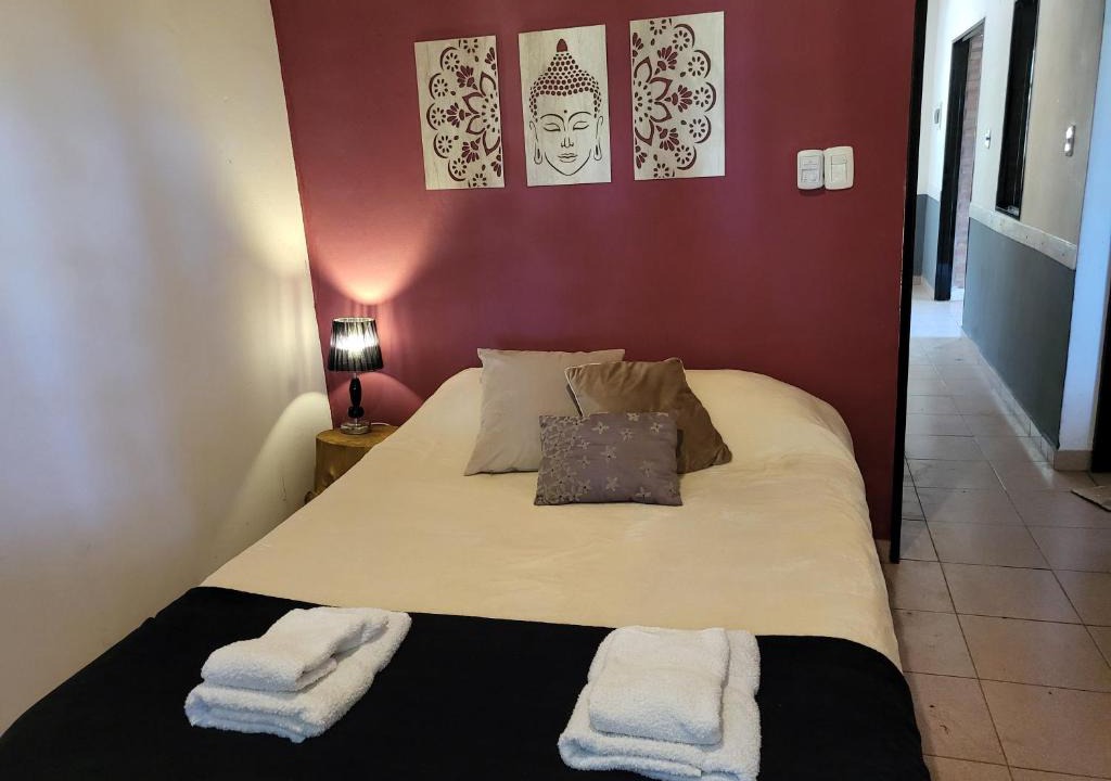 Las Rosas House | BABAJI Home