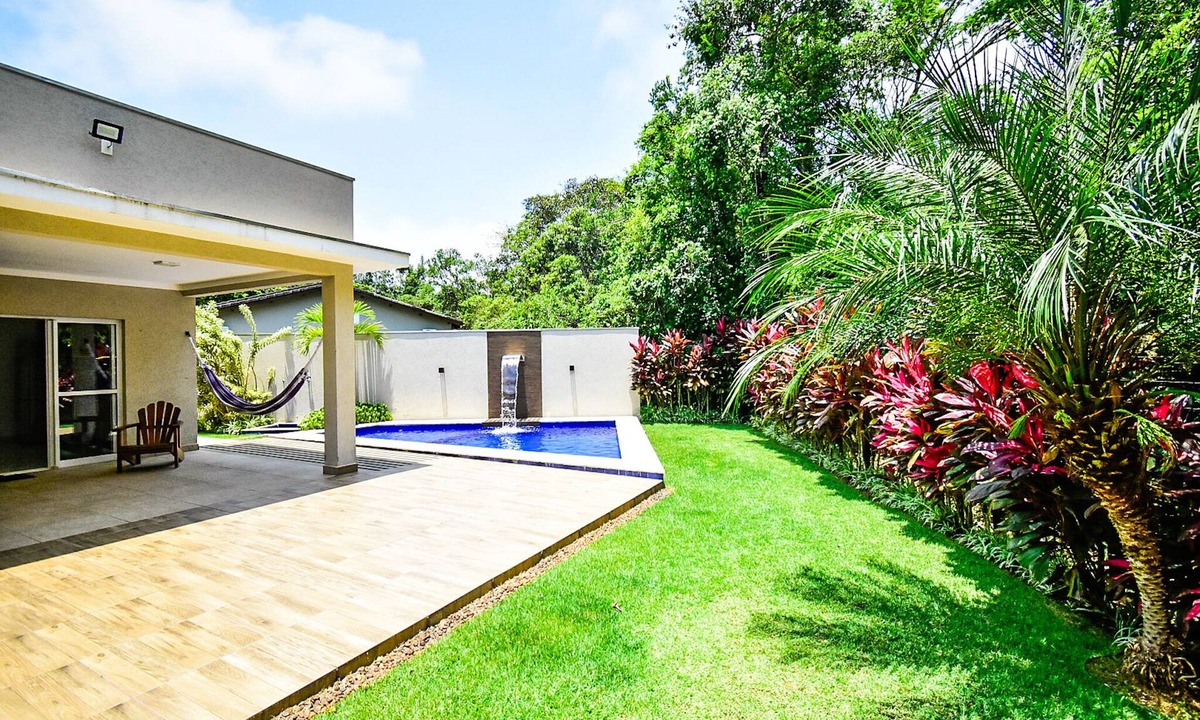 Costa do Sol House | Beautiful house with pool on the North Coast, 900m from Guaratuba Beach - Bertioga