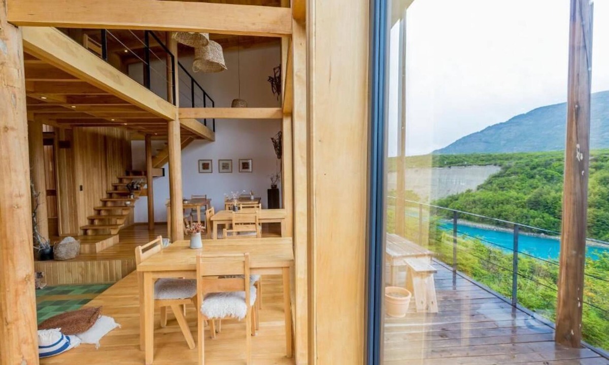 Cochrane Cabin | BordeBaker Lodge