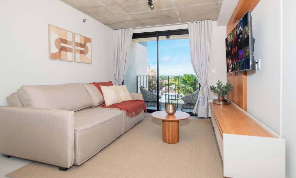 Asuncion Apartment | Business Stay Steps to Malls, BBQ, Pool & Gym