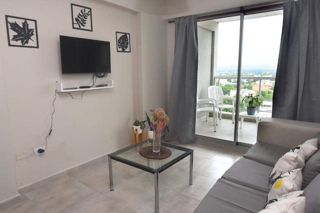 Province of Tucuman Apartment | Cómodo apt 2DR con hermosas vistas!