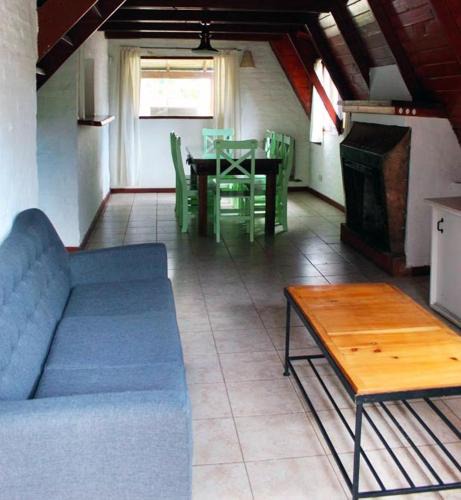 Playa Bonita House | Cabaña Alpina en Bustillo