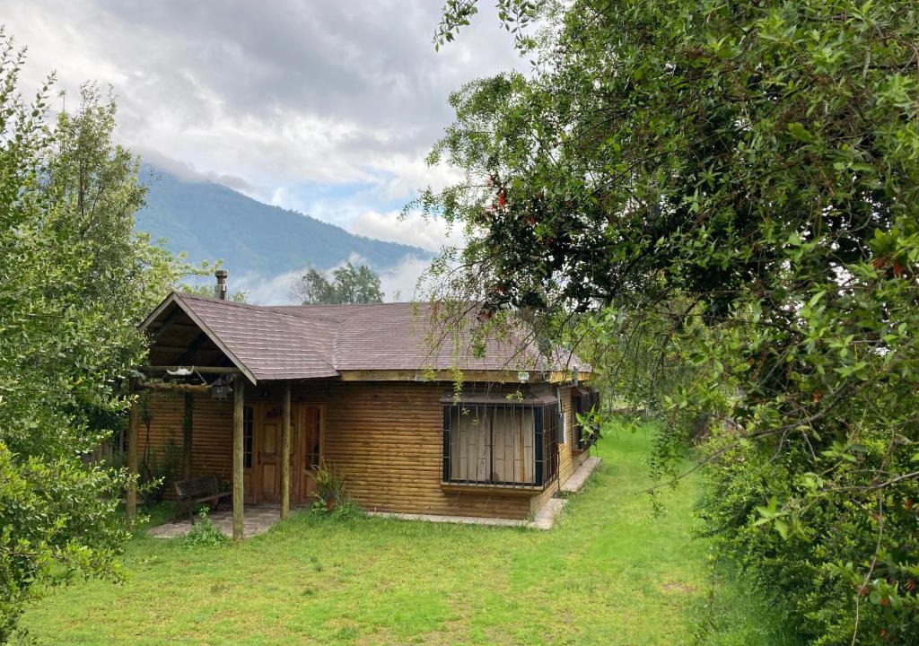 Bajos de Lircay Ski Chalet | Cabaña En Lago colbun, sector Pasó Nevado