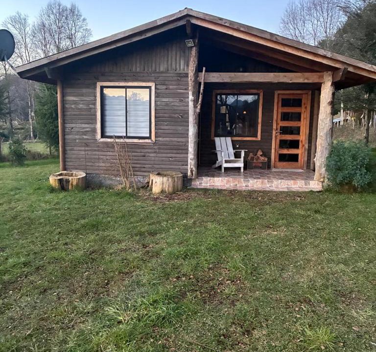 Pucon House | Cabaña Refugio Rustica
