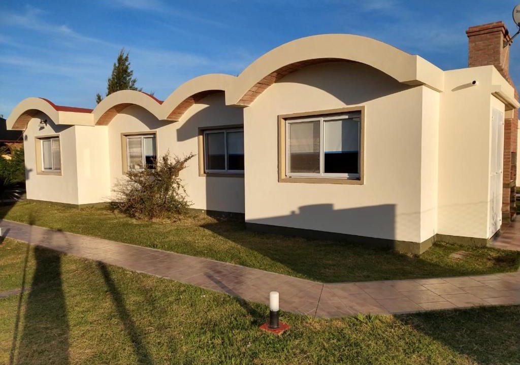 San Miguel del Monte House | Cabañas Elabu