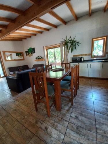 Pinto Cabin | Cabañas Golem - Camino Termas de Chillán