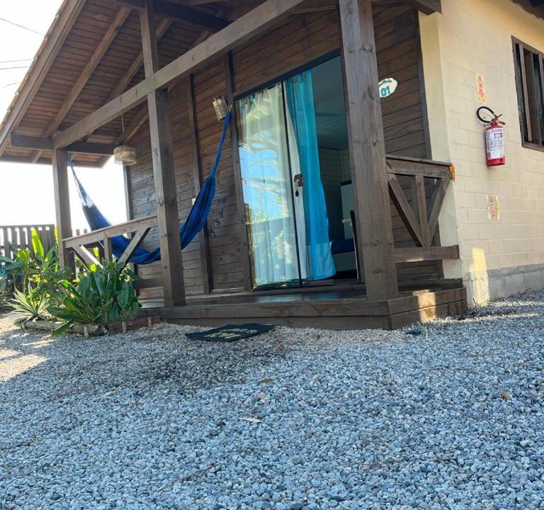 Praia do Rosa Ski Chalet | Cabanas do ton