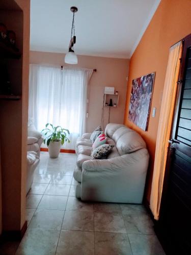 Almafuerte House | Casa Arenales