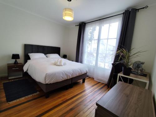 Santiago House | Casa CasCal