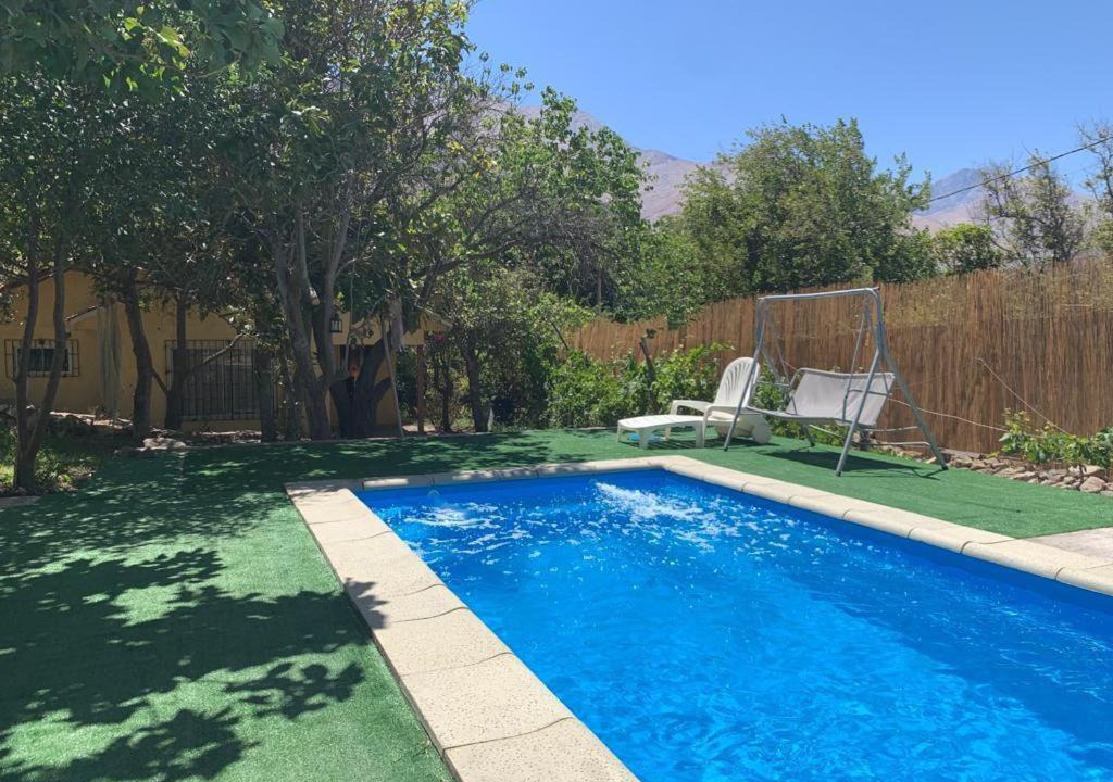 Vicuna House | Casa Comoda en Valle del Elqui con piscina y tinaja