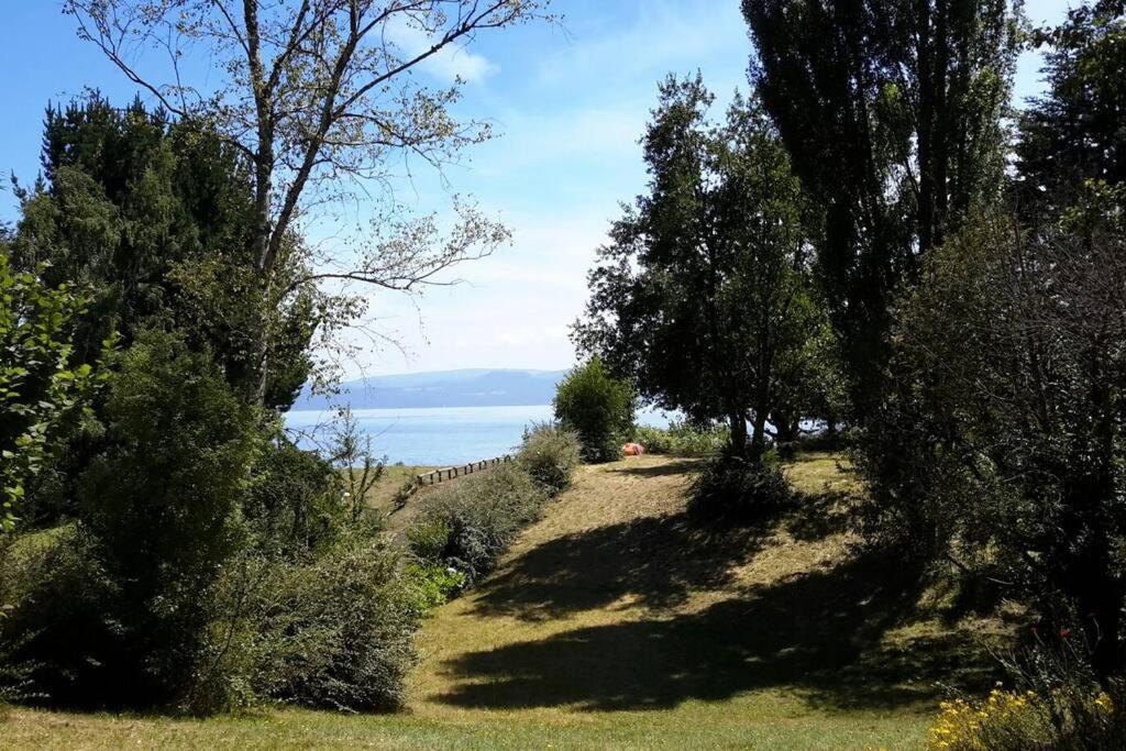 Villarrica House | Casa con vista al lago y playa privada
