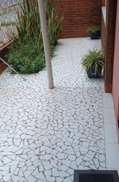 Corumba House | Casa de 90m2 toda sua aconchegante e central