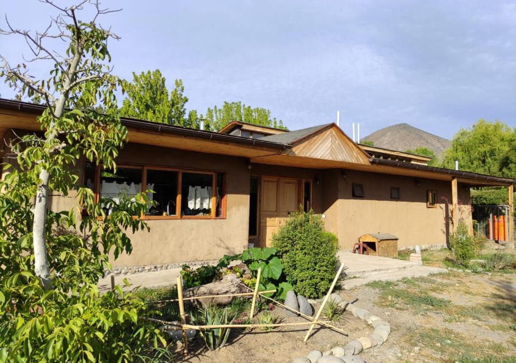 Isla de Maipo House | Casa de Adobe Remanso del Espíritu