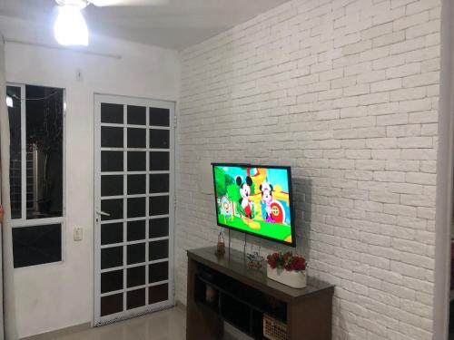 Sitio Irema House | Casa Exclusiva em Condomínio a 400 Metros da Praia em Manguinhos, Área Gourmet, Vigilância 24hs, Wi-Fi