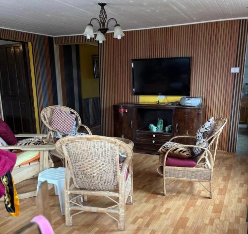 Pichilemu House | Casa Grande en Pichilemu, playa caminando a 5 min