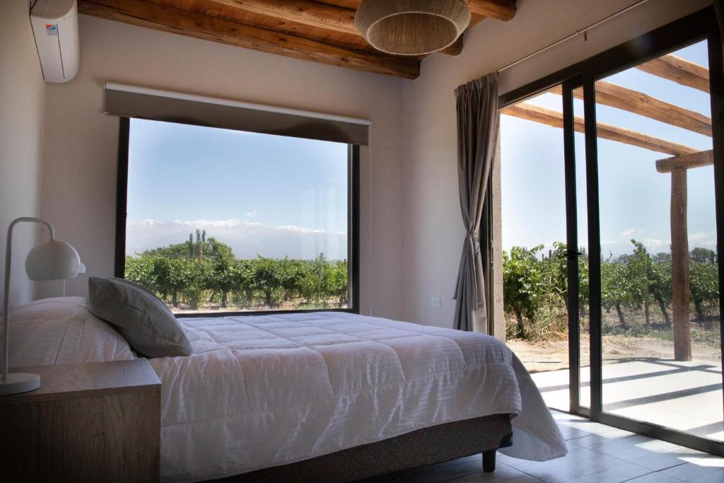 Vista Flores Villa | Casa Premium - Finca Rosablanca, viña y montaña