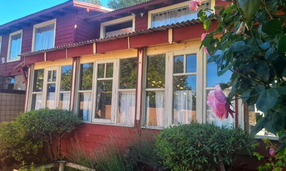 San Martin de los Andes House | Casa Tres Coronas: tranquility, independence, warmth, and very spacious rooms.