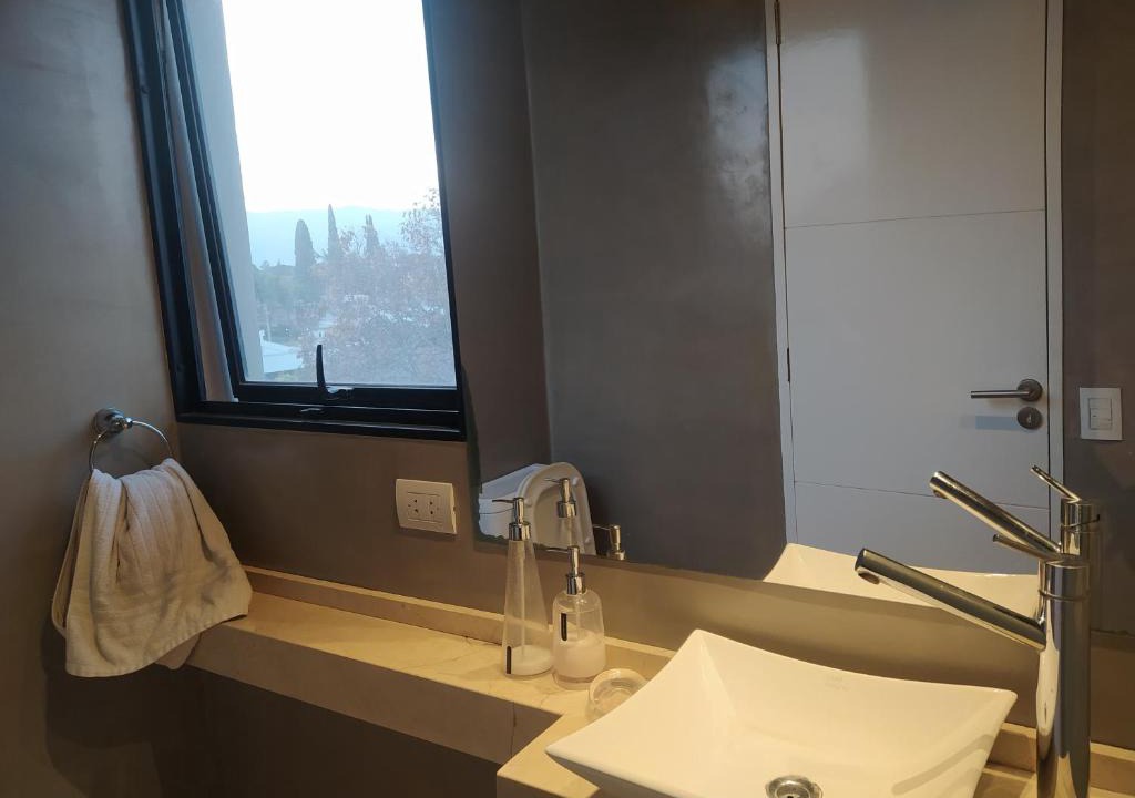 Yerba Buena Apartment | Catalina Home j