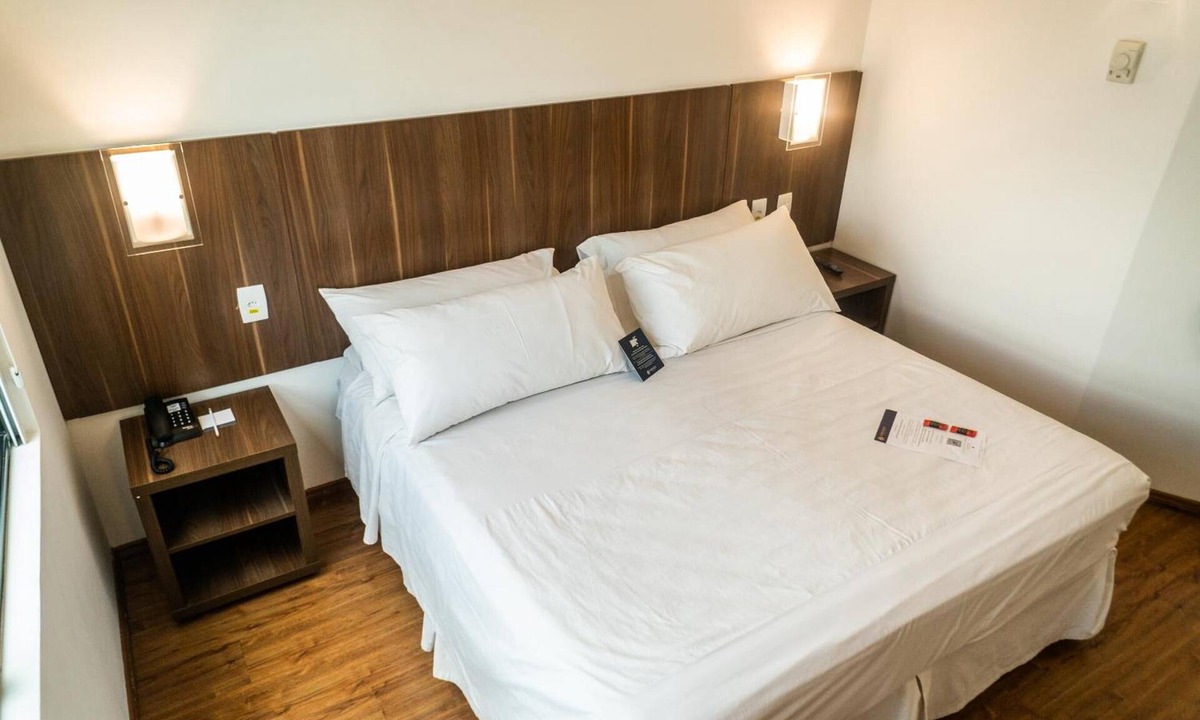 Centro Hotel | Central Palhoça Stay | Pet-friendly Unit Near Passa Vinte - 0.9 mile