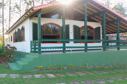 Oliveira House | Chácara Nova Vida