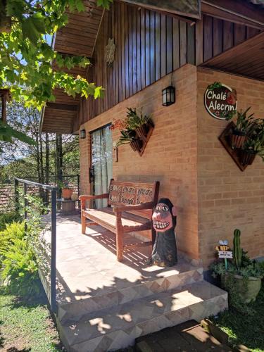 Recanto Araucaria House | Chalé Alecrin, lançamento em conforto e estilo!