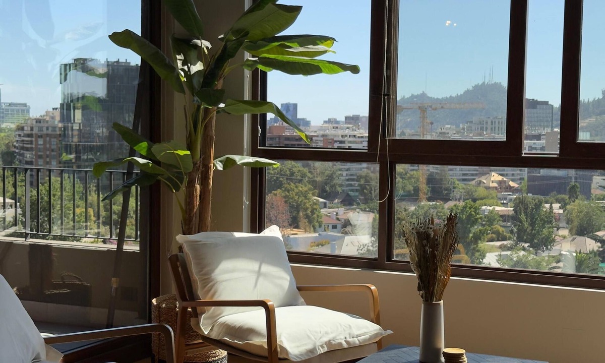Vitacura Apartment | Charming 1-br apartment with Private Terrace and Pool + AC and WiFi in Vitacura