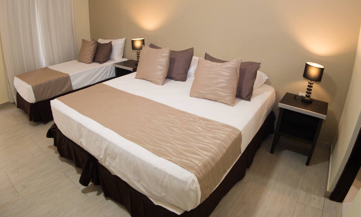 Zona Granja Hotel | Complejo Turistico Americano