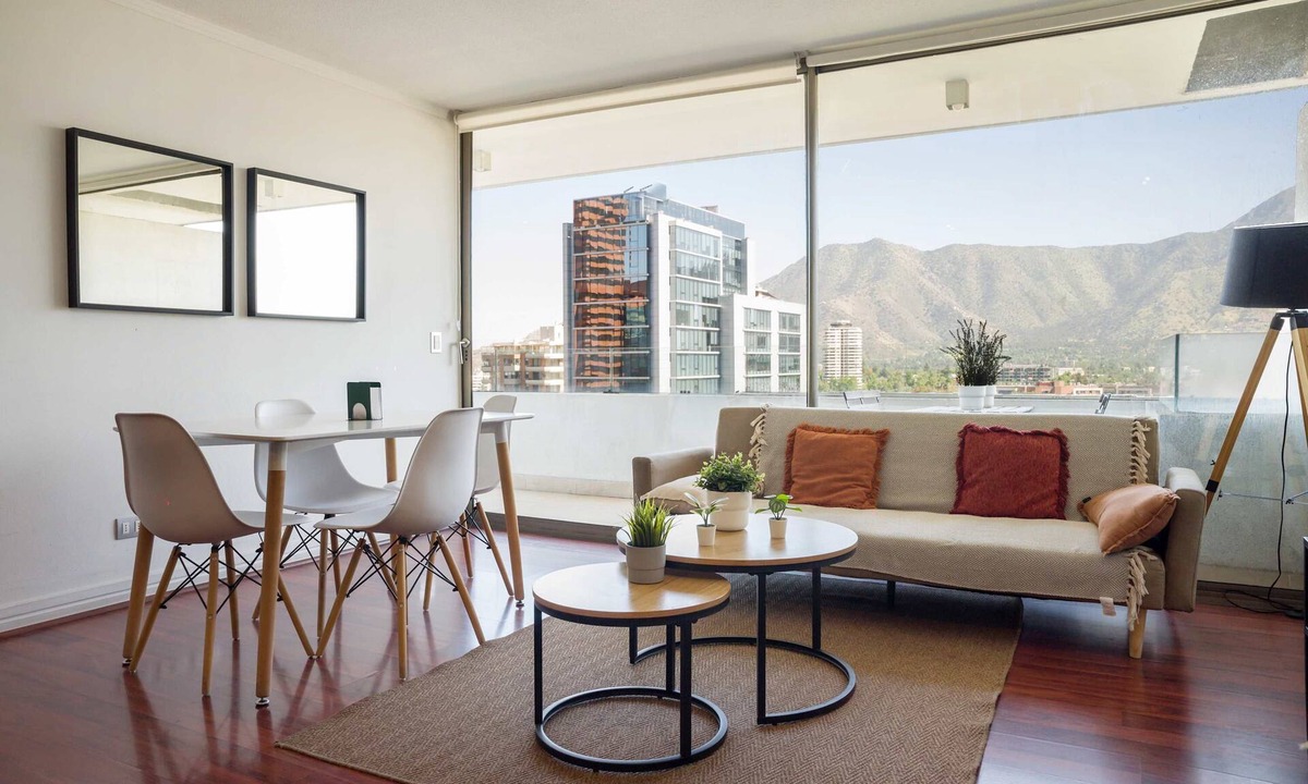 Apoquindo Apartment | Contemporary 2BR Getaway Pool & Fitness Center