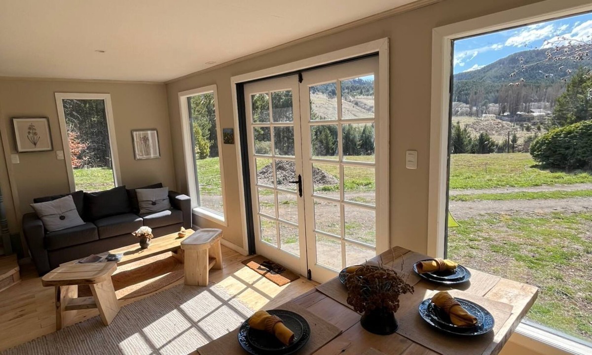 Coyhaique Cottage | Country cabin by the Baguales river