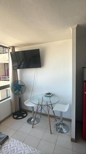 Las Rejas Apartment | Departamento a pasos del terminal de buses de Santiago, USACH, Escuela PDI, Barrio Meiggs, Estación de trenes EFE y Autopista Gral Velazques