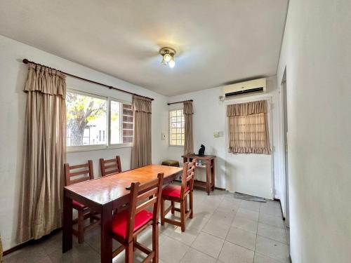 La Plata Apartment | Departamento céntrico, cerca de parque, cochera,