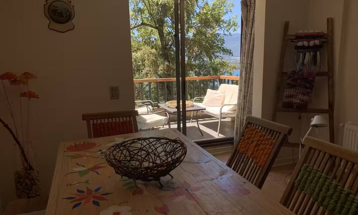 Pucon Condo | Dpto. Vista lago con seguridad en Bordelago Pucon
