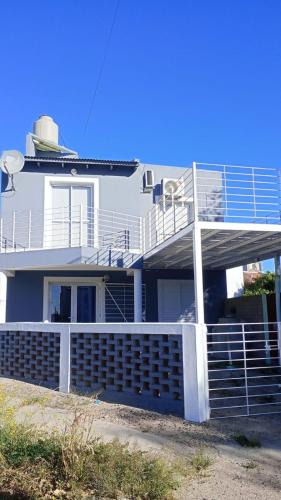 Las Grutas House | DUPLEX COMICO