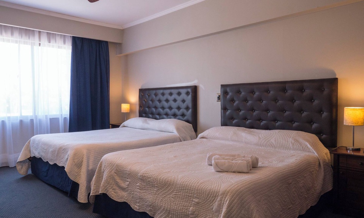 Los Angeles Hotel | Econohotel