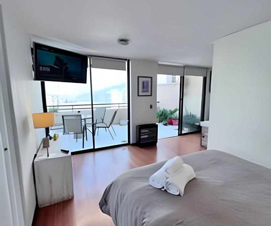 Santiago Apartment | En Vitacura, con azotea, 1D 1B