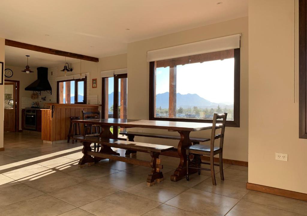Trevelin Villa | Espectacular casa en Trevelin.