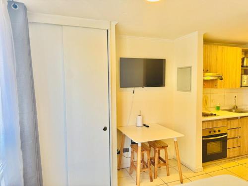 Las Rejas Apartment | Estación Central Stay
