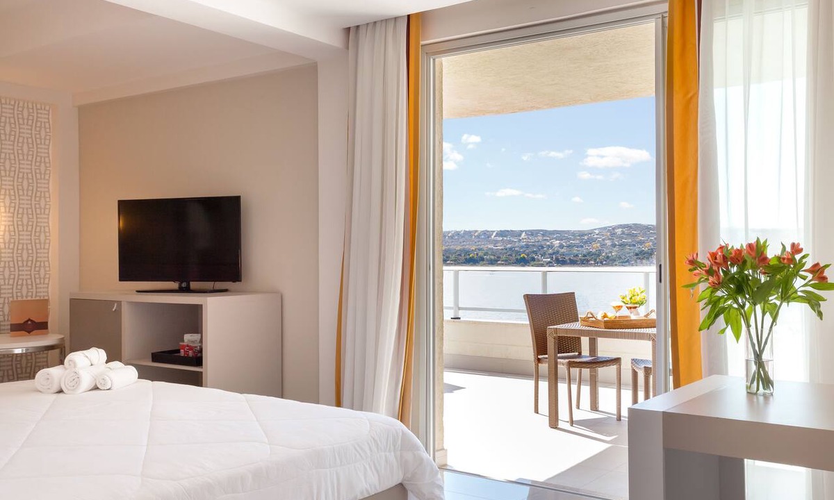 Lagoa Santa Hotel | Esuites Lagoa Santa