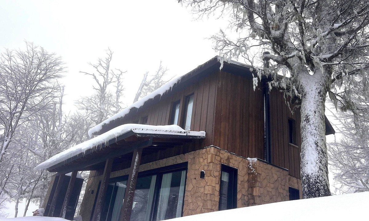 Lanin National Park House | Exceptional Ski In/Out Cabin on the Slopes.
